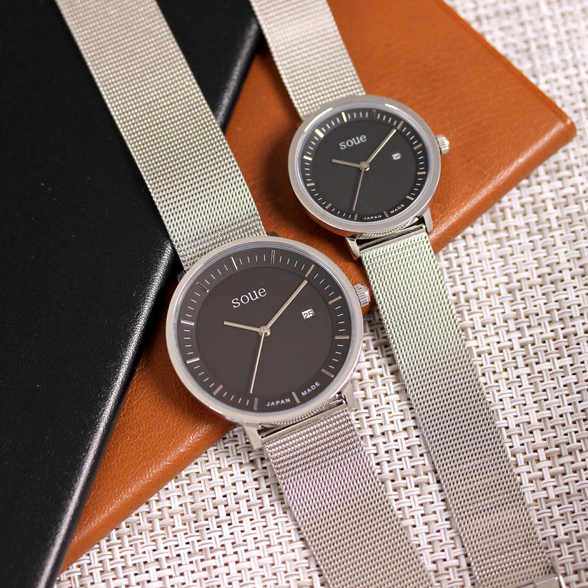 soue A Basics ペアウォッチ ステンレスベルト メッシュバンド シルバー×ブラック文字盤×シルバーメッシュバンド ペア メンズ/
